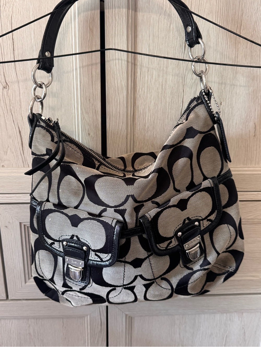 Coach Signature Canvas Hobo Bag in Black and Khaki with original handtag!